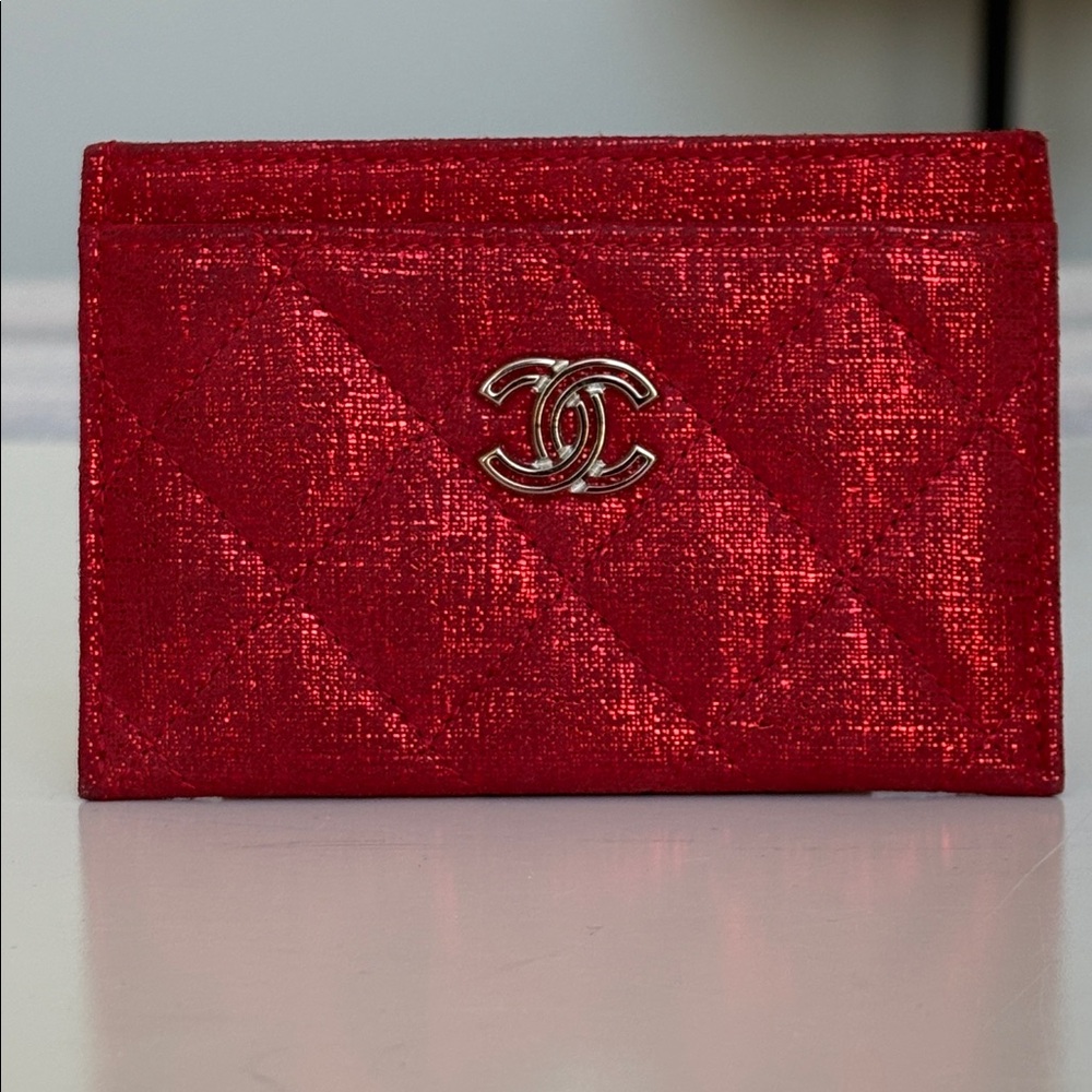 CHANEL Shimmering Red Card Holder
